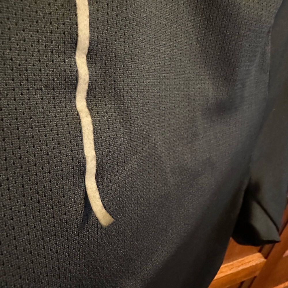 Nike Black Dri-FIT Running Shirt Men’s Size M - Picture 4 of 4